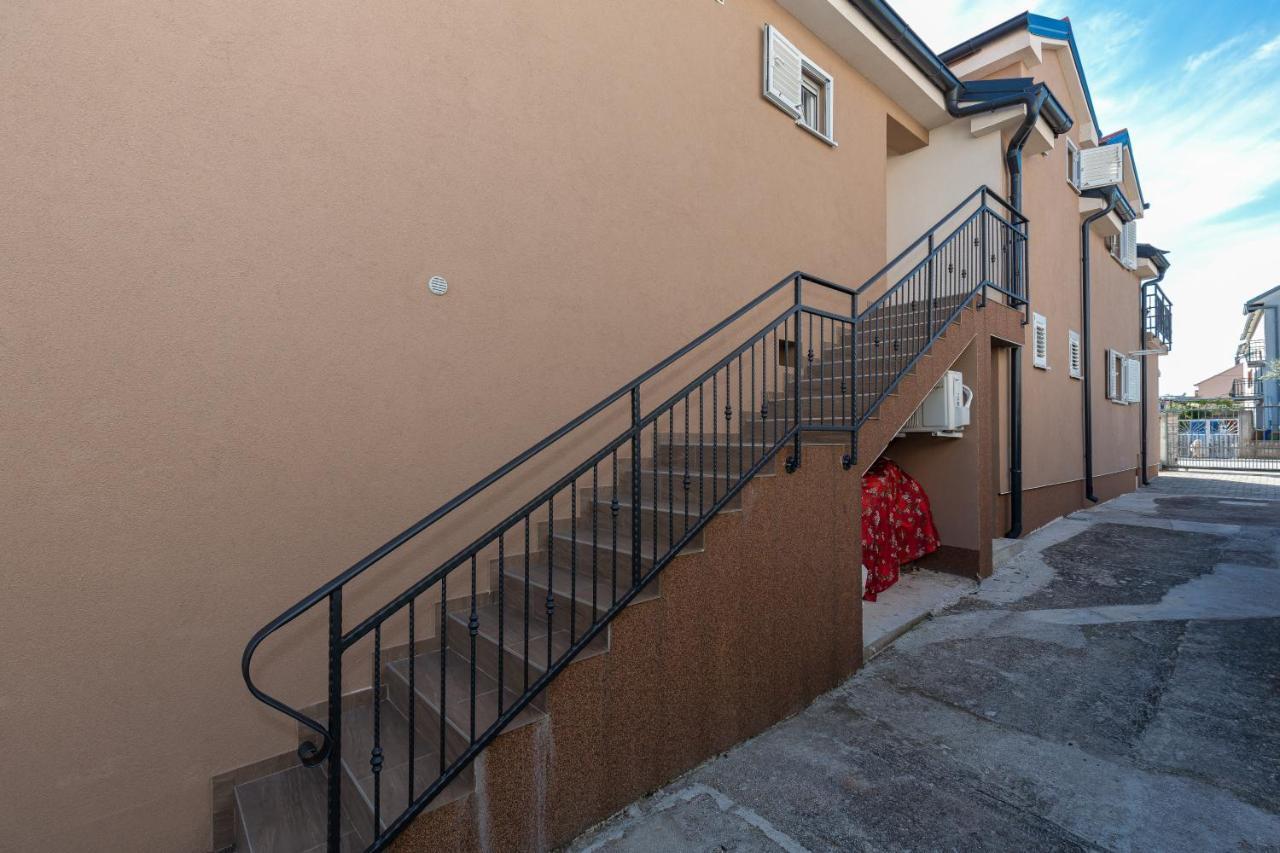 D&D Apartmani Biograd Na Moru Zewnętrze zdjęcie