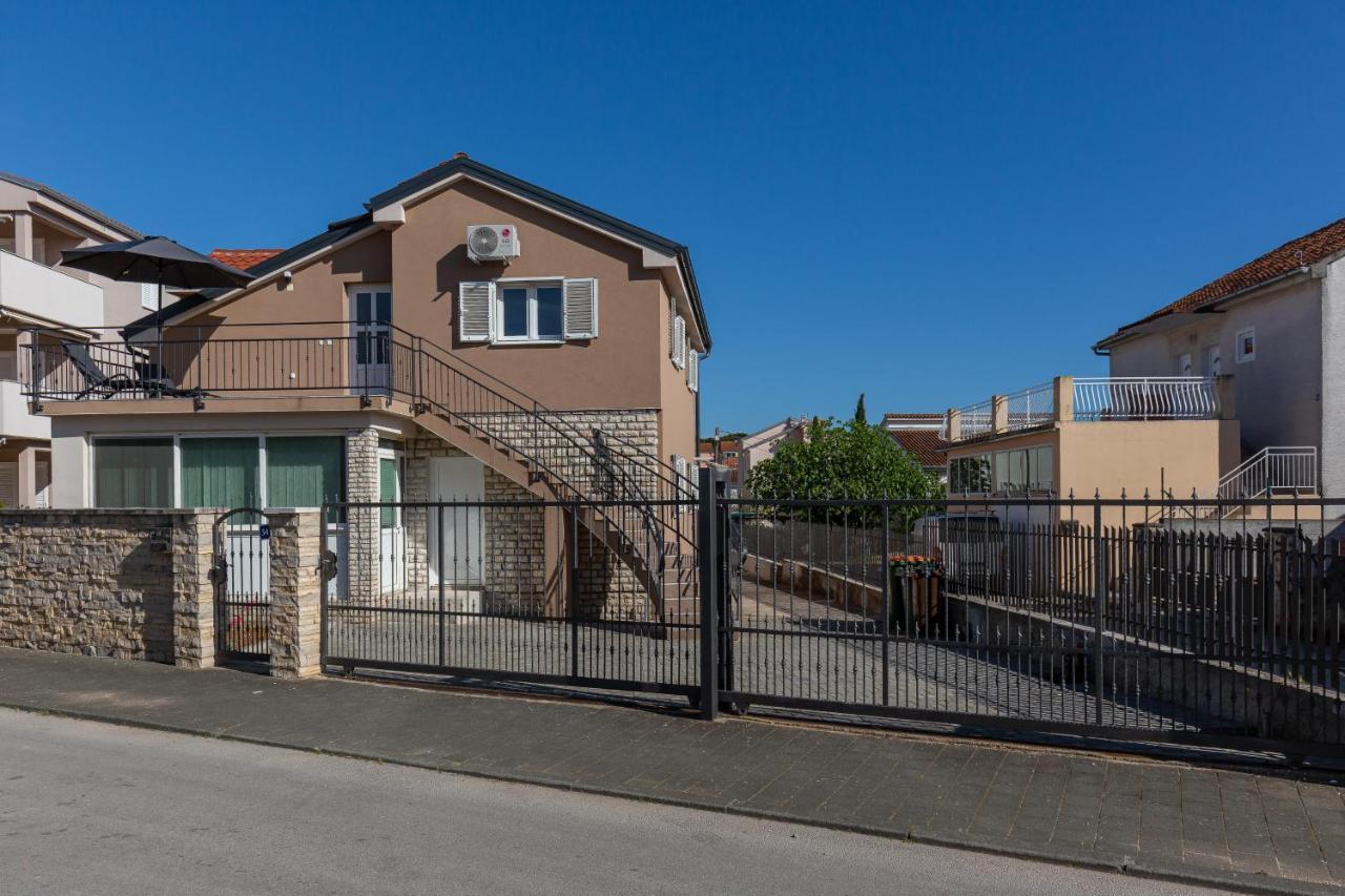 D&D Apartmani Biograd Na Moru Zewnętrze zdjęcie