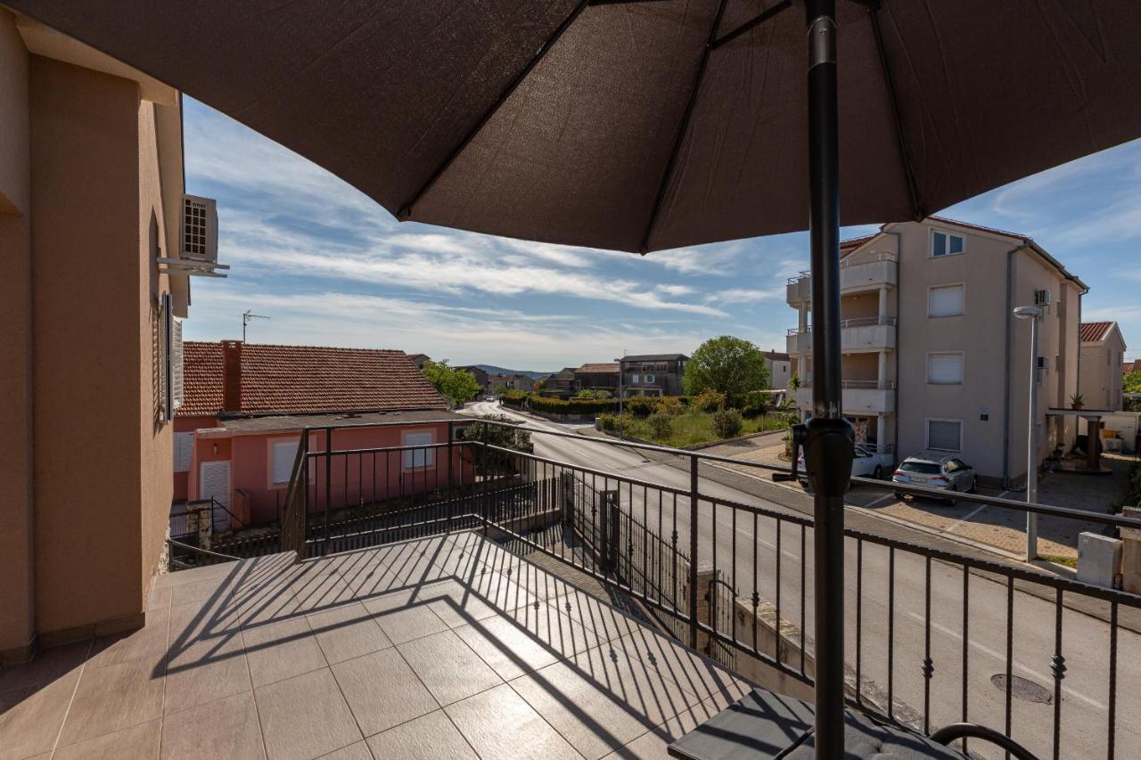 D&D Apartmani Biograd Na Moru Zewnętrze zdjęcie