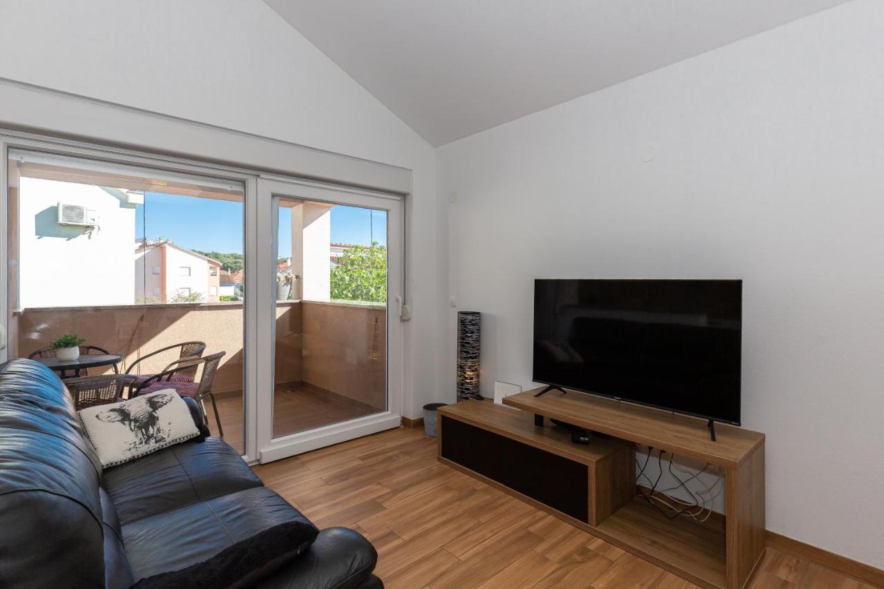 D&D Apartmani Biograd Na Moru Zewnętrze zdjęcie