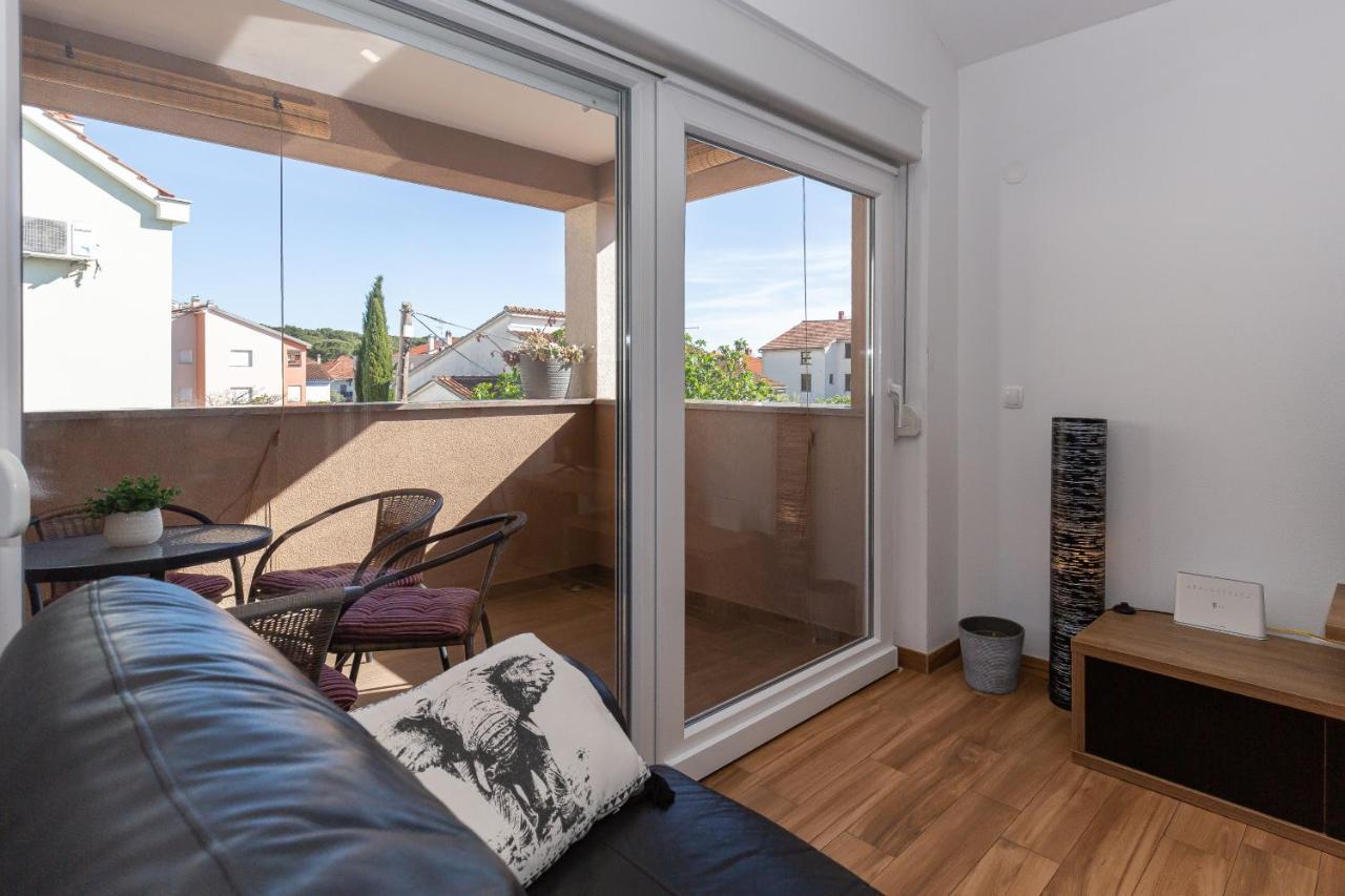 D&D Apartmani Biograd Na Moru Zewnętrze zdjęcie